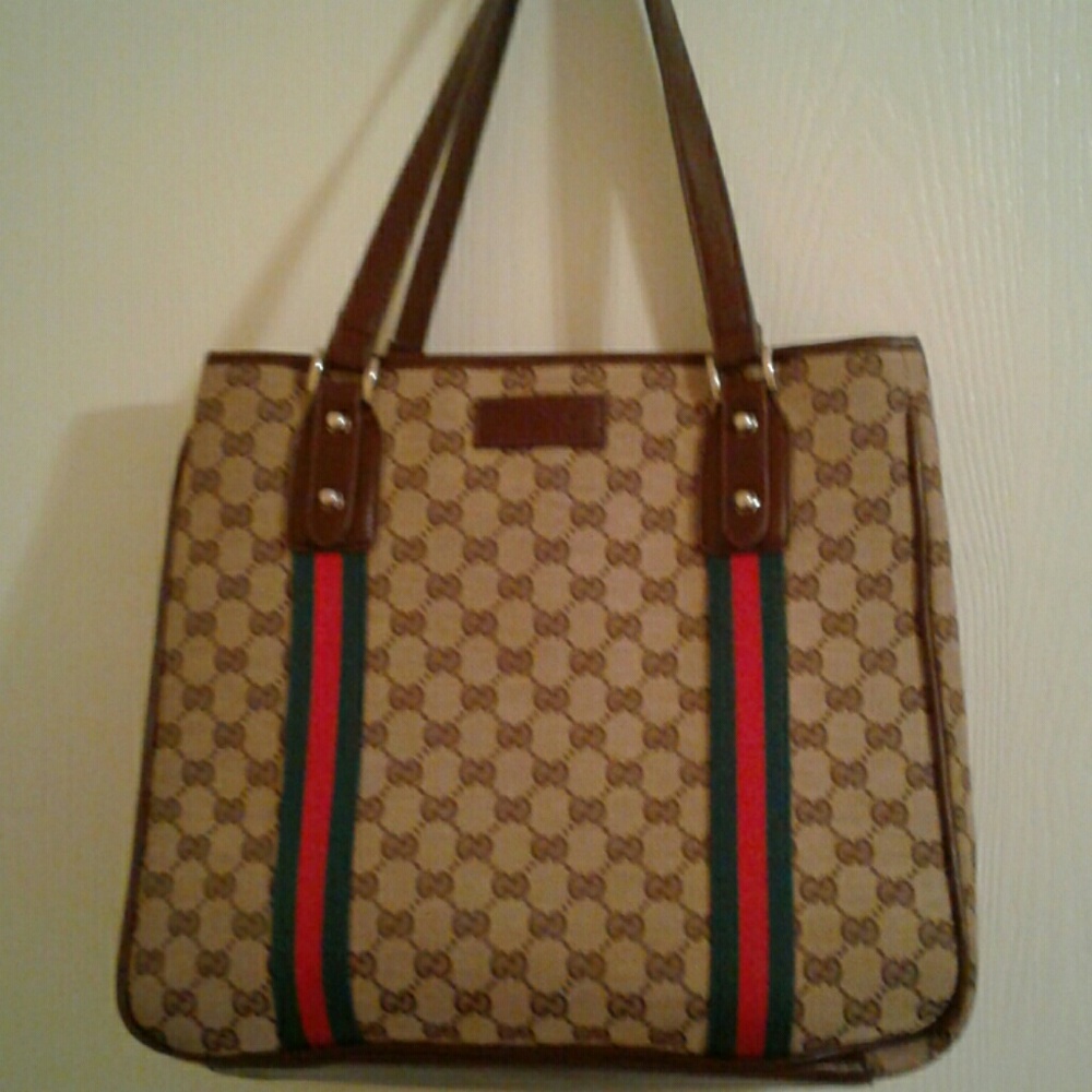 Gucci shoulder bag